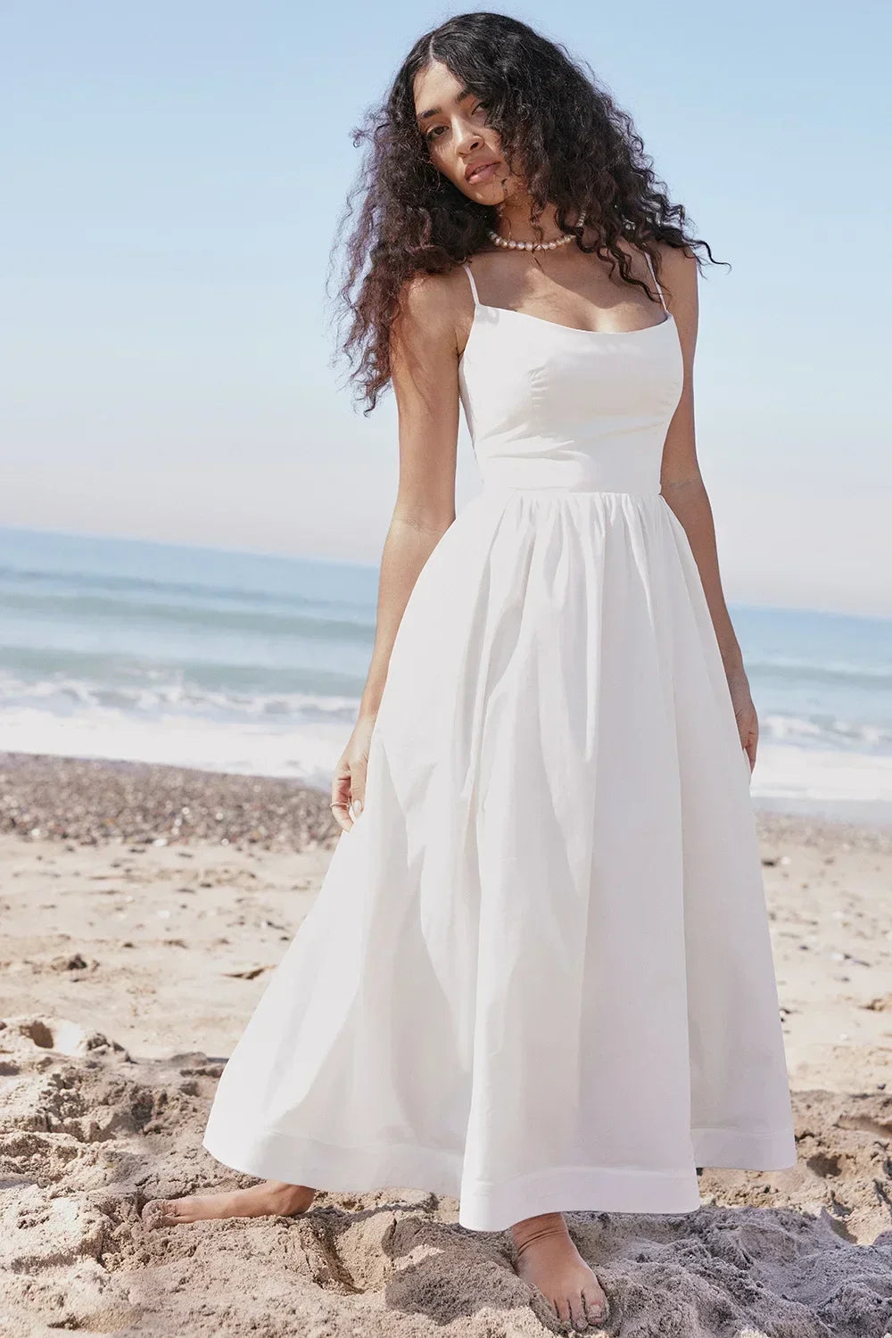 2025 Robes pour femmes Rose Élégante et Jolie Midi Blanc Robe de Vacances Spaghetti Strap Robe de Plage A Ligne Robes de Soirée