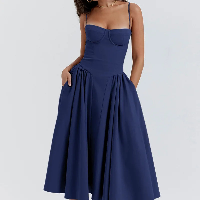 Robe midi élégante à fines bretelles, coupe ajustée, idéale pour les fêtes, bleu marine, pour un anniversaire ou une occasion spéciale. Vêtements pour femmes.