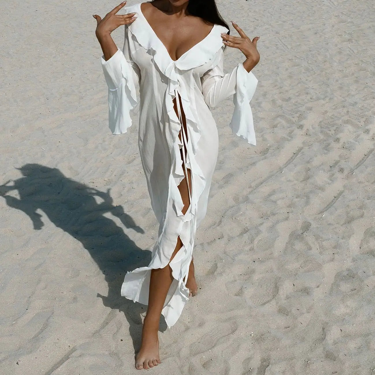 Nouvelle tunique de plage en mousseline de soie, robe de protection solaire, vêtements de plage pour femmes, col en V sexy, volants, manches longues, noir et blanc