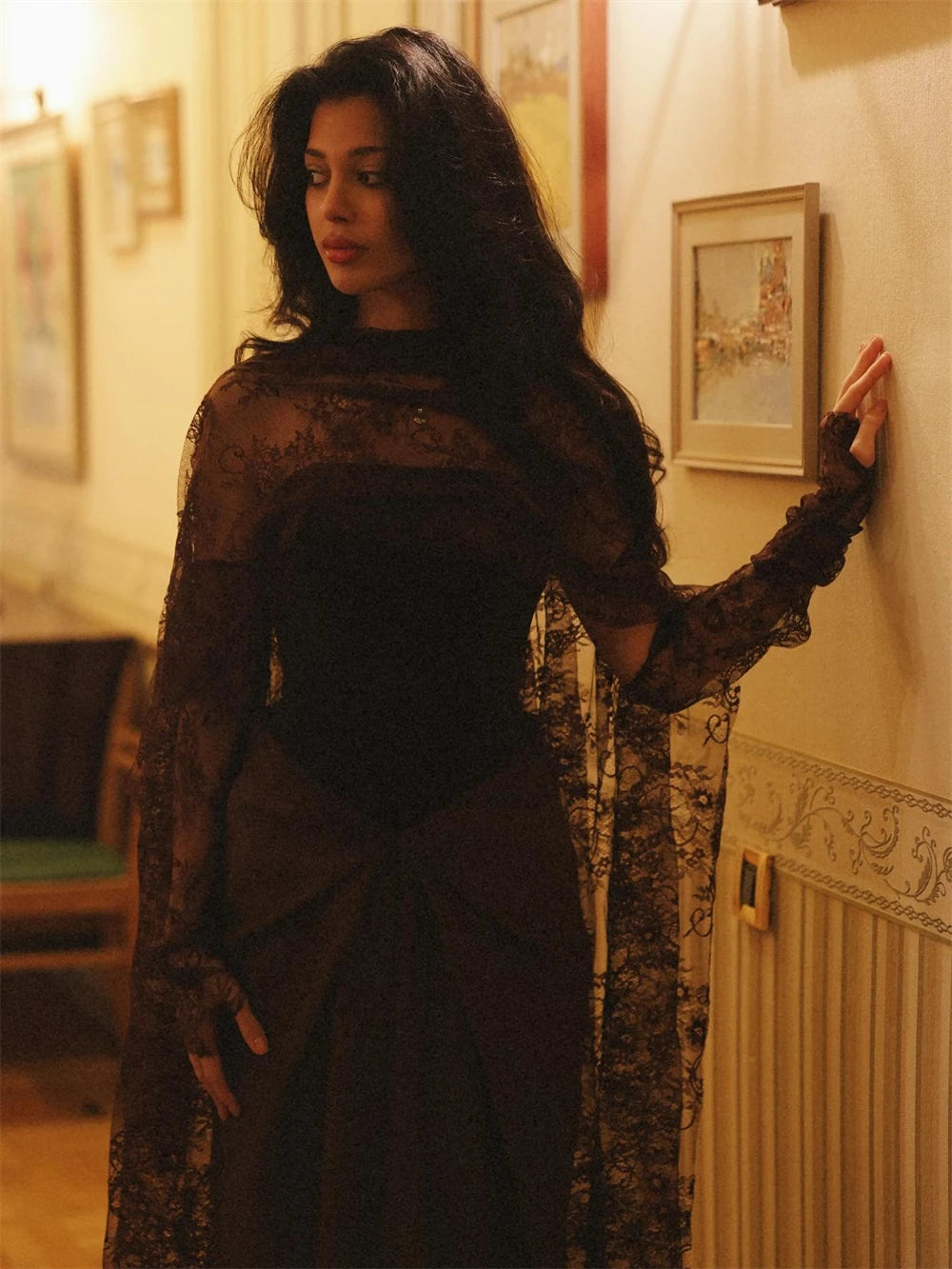 Robe de bal Sansa marron personnalisée fendue sur le devant et sur le côté, plissée avec châle, robe de soirée longue de cérémonie.