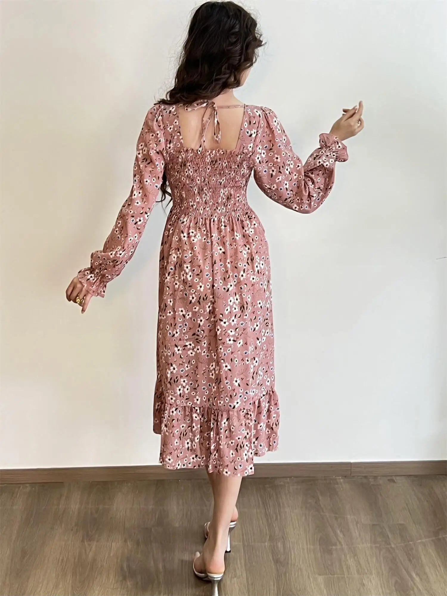 Robe décontractée en mousseline de soie pour femme, manches longues, coupe trapèze, imprimé floral, élastique sur la poitrine, lacets, mi-longue, automne et printemps