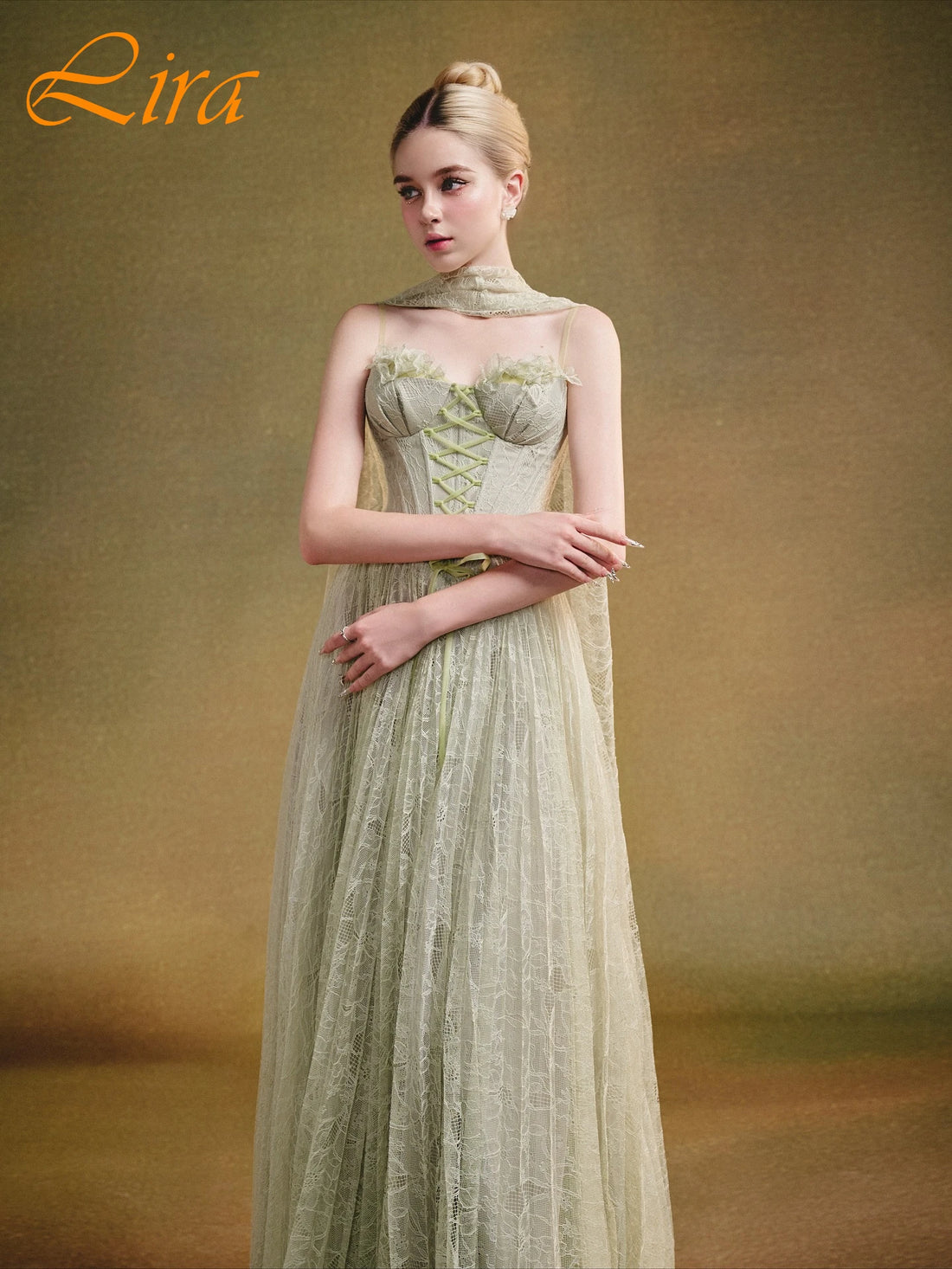 Robe de soirée élégante à bretelles spaghetti, coupe trapèze personnalisée, style classique et délicat, robe de cérémonie sur mesure, robe de soirée moderne et tendance